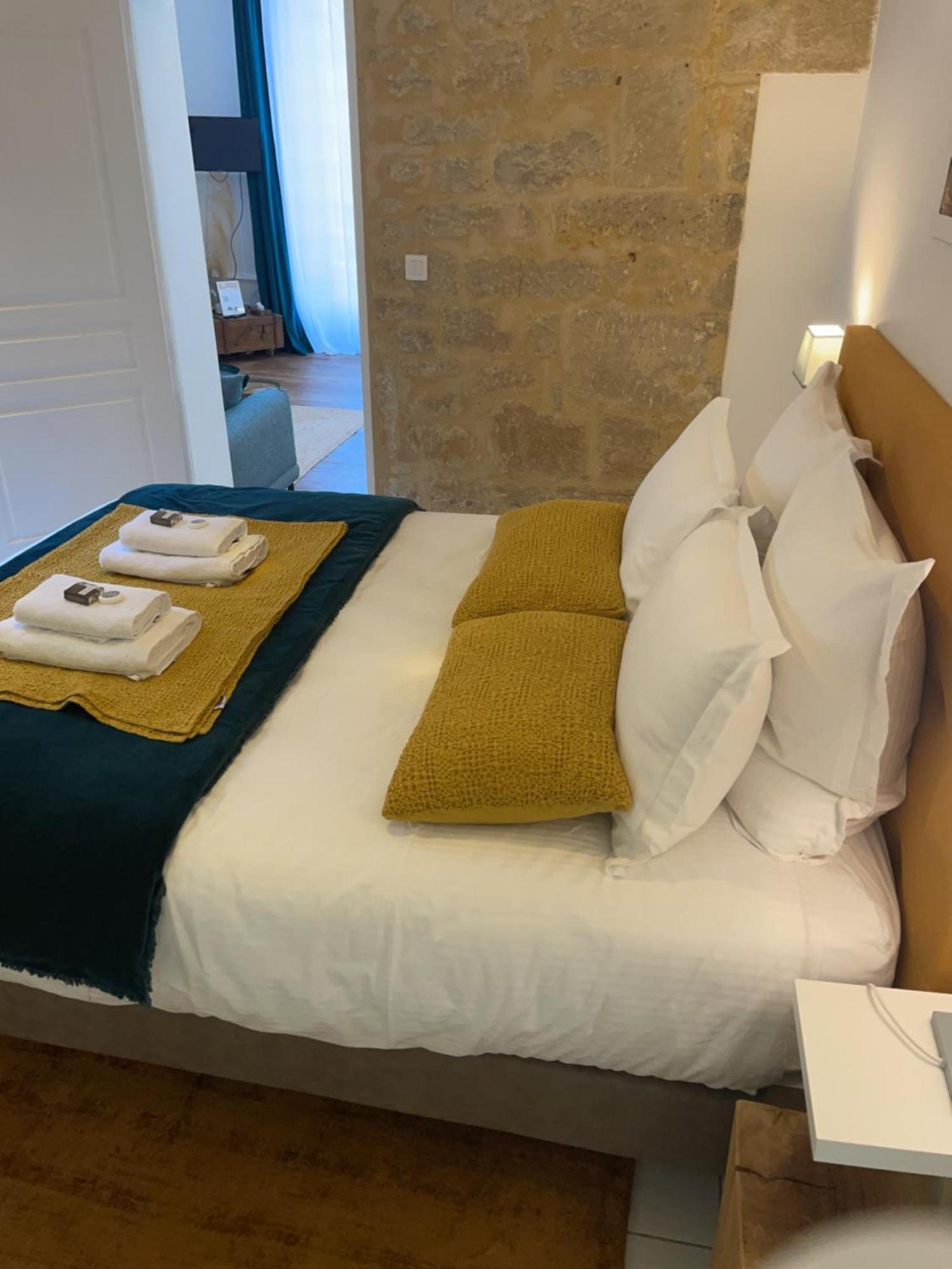 Stay In Sarlat - Suite Sarloveze Exterior photo